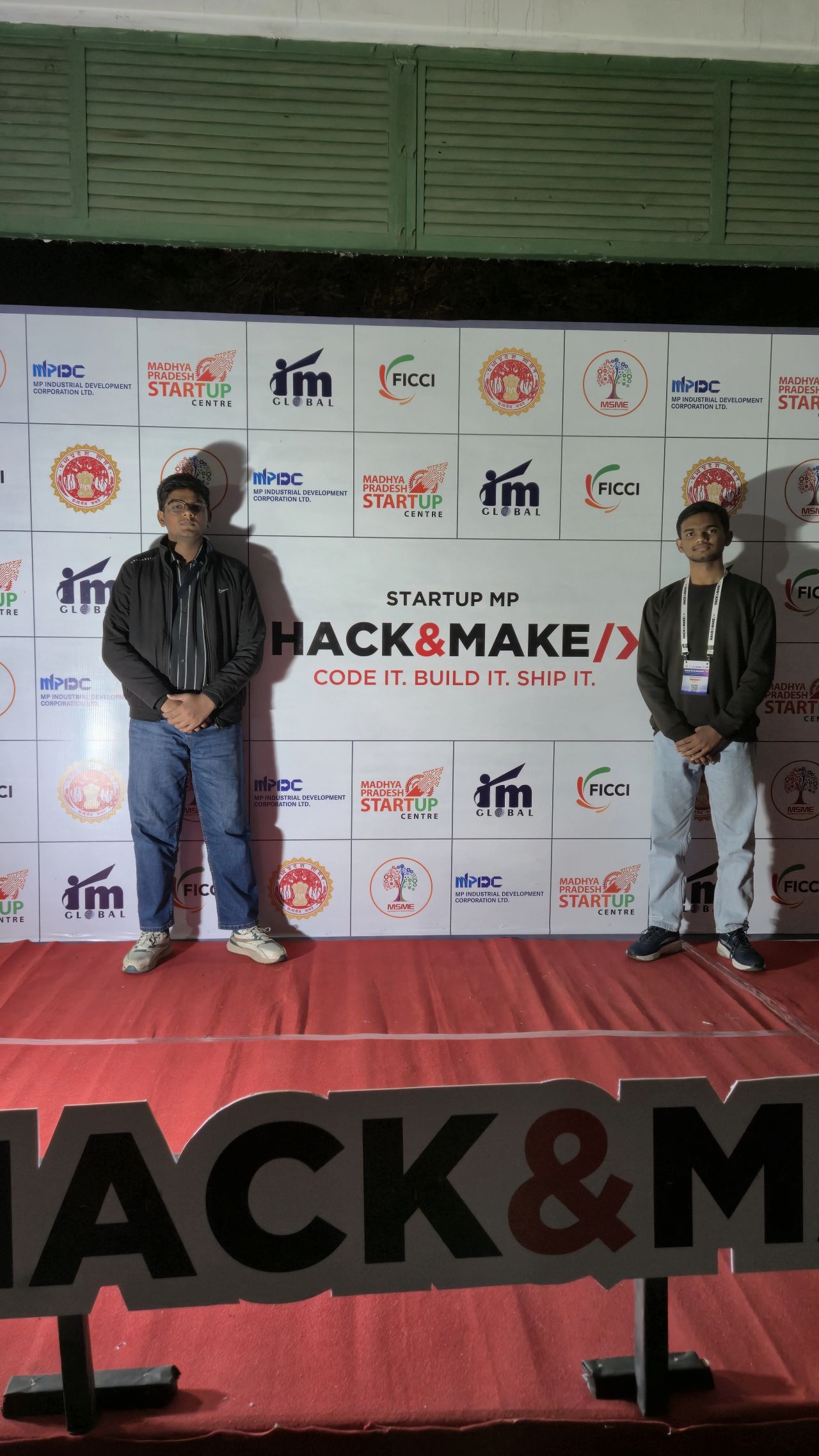 Sumit Helonde at the Hack and Make MP Startup event